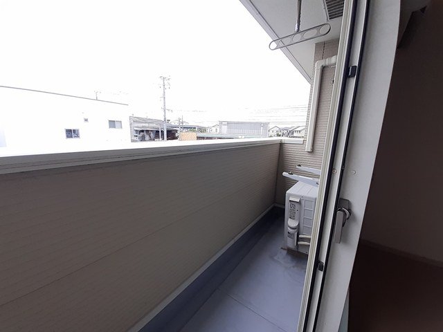 バルコニー　バルコニーがあります