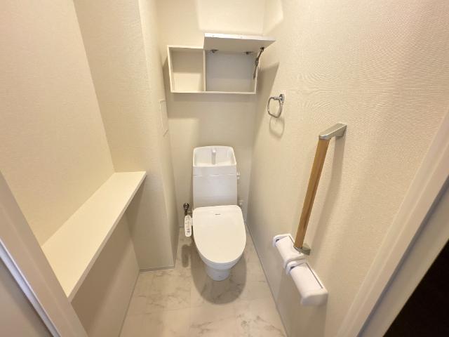 トイレ　シャワー付トイレ