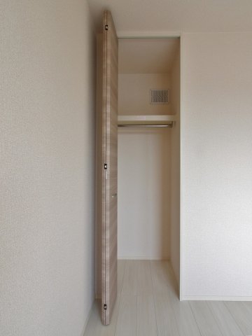 収納　参考写真（同物件別部屋）