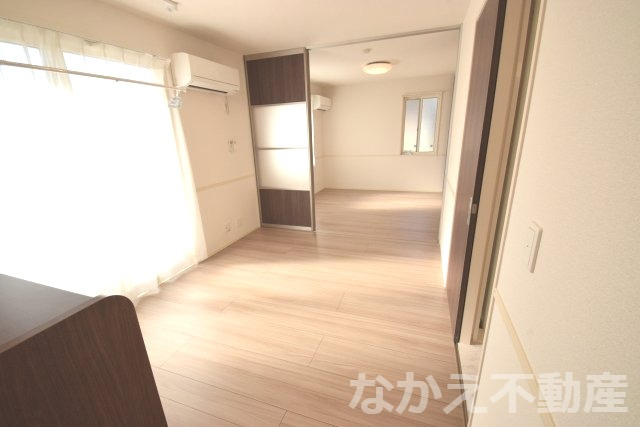 居室・リビング　ゆったり過ごせる居間です
