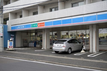 コンビニ　ローソン 聖マリアンナ医大前店（コンビニ）まで565m