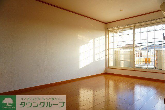 居室・リビング　お問合せはタウンハウジングまで！※現地待合わせ相談可能