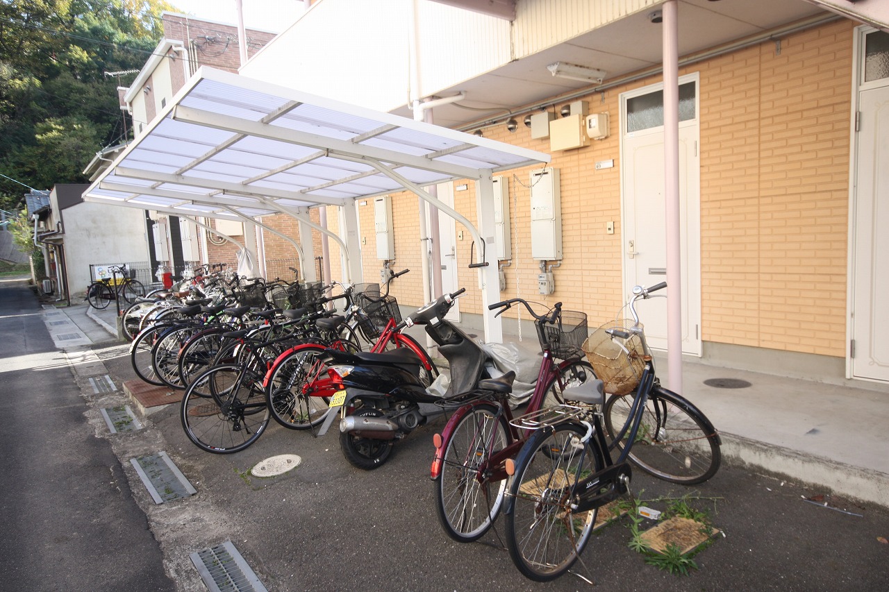 ＪＲ津山線 法界院駅 徒歩15分 2階建 築29年の外観写真