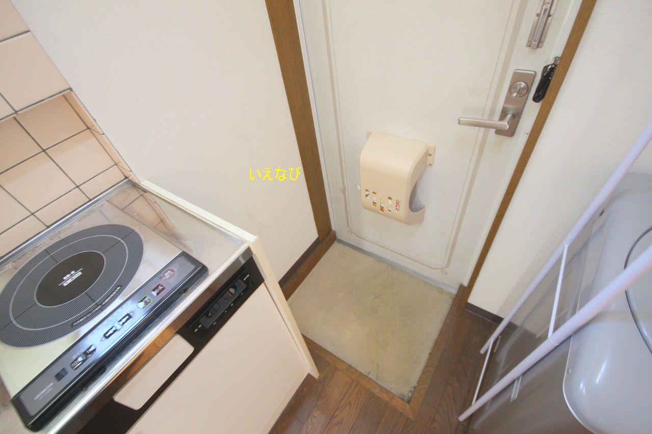 ＪＲ津山線 法界院駅 徒歩15分 2階建 築29年の玄関写真
