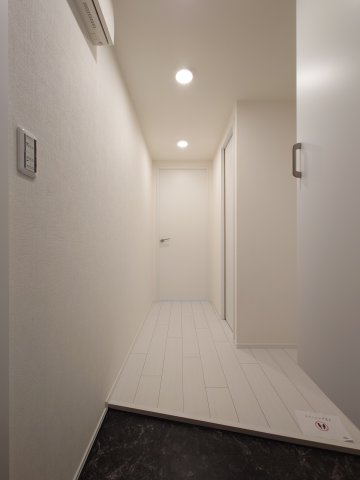 玄関　収納もある玄関です
