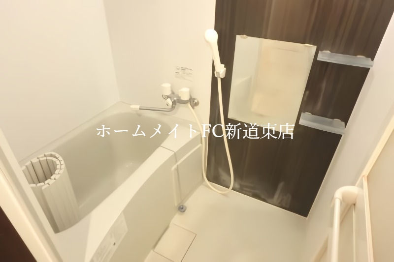 グランメールラフレ元町の風呂写真