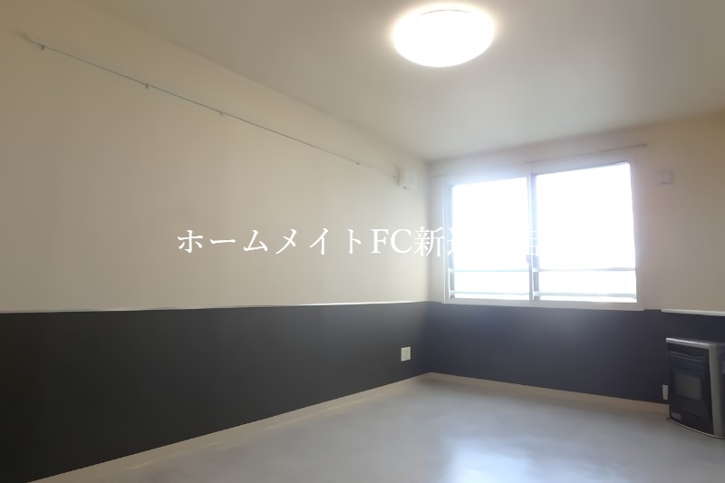 グランメールラフレ元町の居間写真