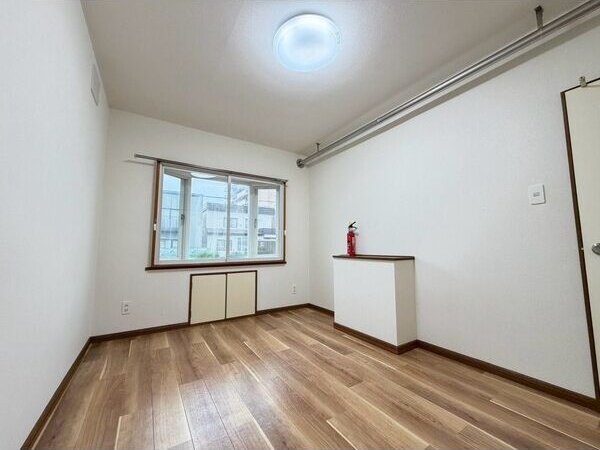 その他設備　壁面が多く家具の配置のしやすいお部屋です！