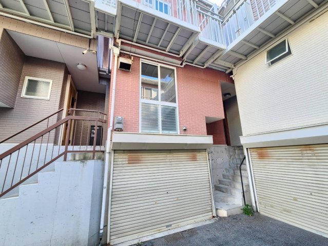 西宮市小松北町タウンハウスの外観写真
