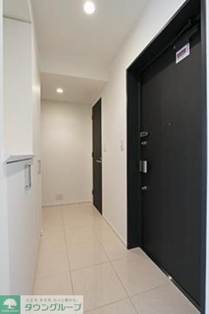 玄関　※写真は同タイプ住戸です。