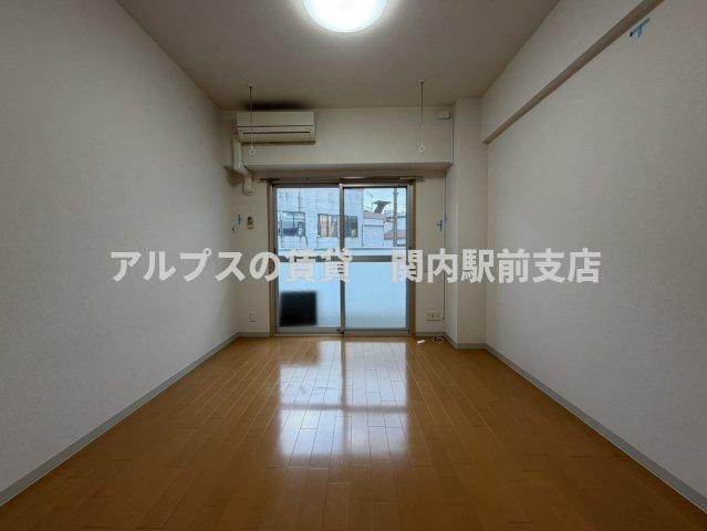 フォレストハイム港南の居間写真