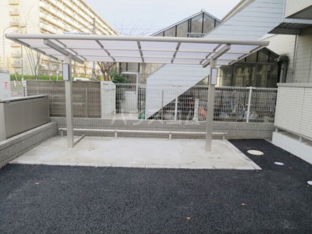 ＪＲ常磐線 新松戸駅 徒歩14分 3階建 築11年の外観写真