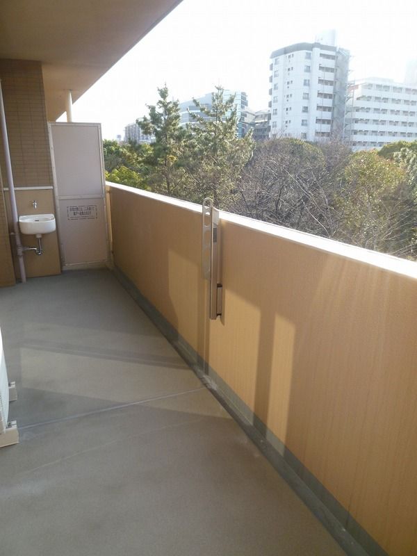 バルコニー