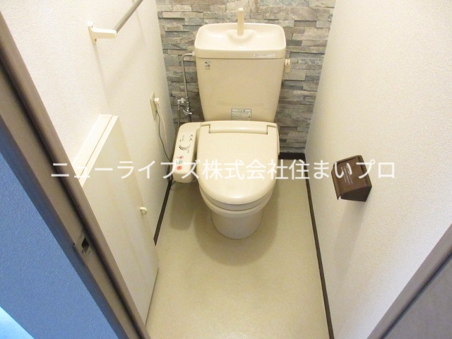 京阪本線 香里園駅 徒歩16分 2階建 築27年のトイレ写真
