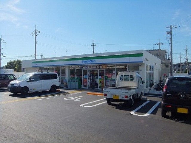コンビニ　ファミリーマート柏原平野店（コンビニ）まで97m