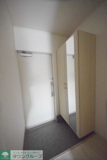 UKマンションの玄関写真