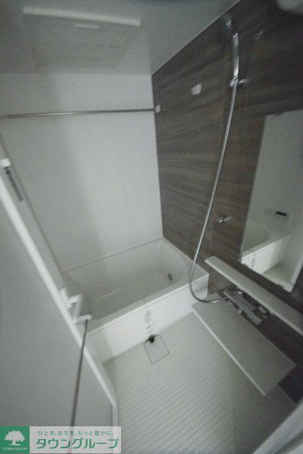 UKマンションの風呂写真