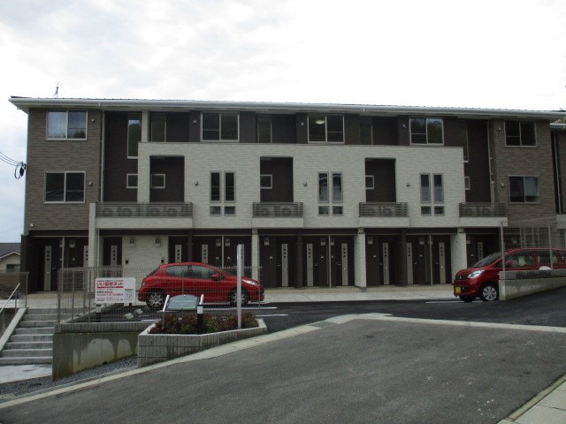 地下鉄東西線 六地蔵駅 徒歩16分 築9年