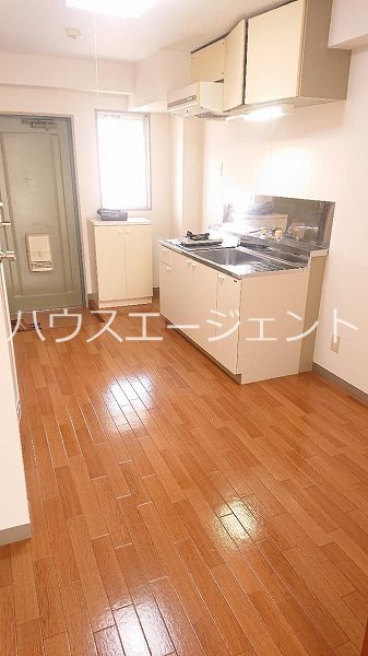 居室・リビング　明るいDKです☆※参考画像・反転タイプ