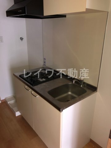 キッチン　コンパクトなキッチンで掃除もラクラク