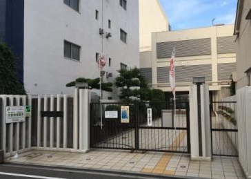 中学校　大阪市立木津中学校（中学校）まで118m