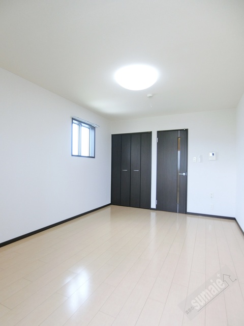 フジパレス Y&Tの居間写真