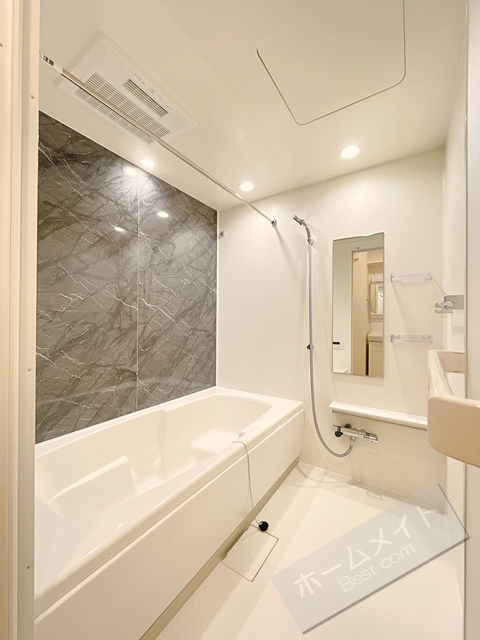 フリーデIIIの風呂写真