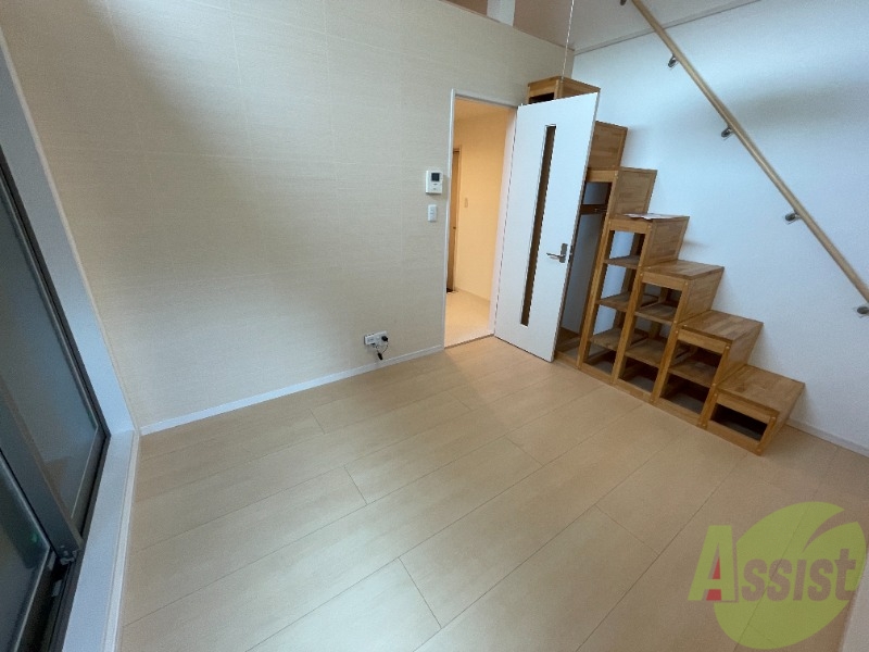 Alpha Stage APM2の居間写真