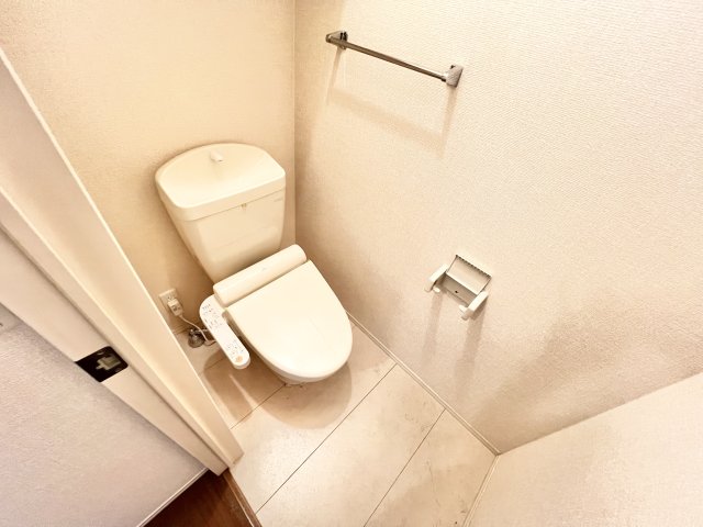 トイレ　※別部屋参考写真