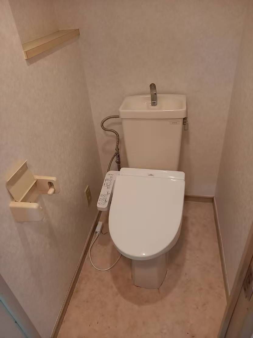地下鉄箱崎線 呉服町駅 徒歩6分 11階建 築33年のトイレ写真