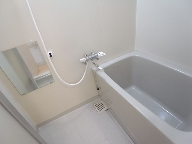 バス・シャワールーム　綺麗なお風呂
