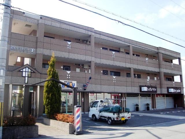 エントランス　外観写真（昼）