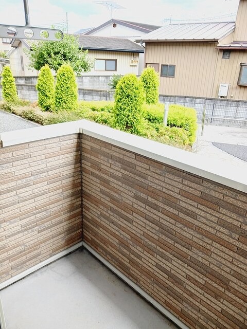 バルコニー　図面と現状に相違がある場合には現状を優先