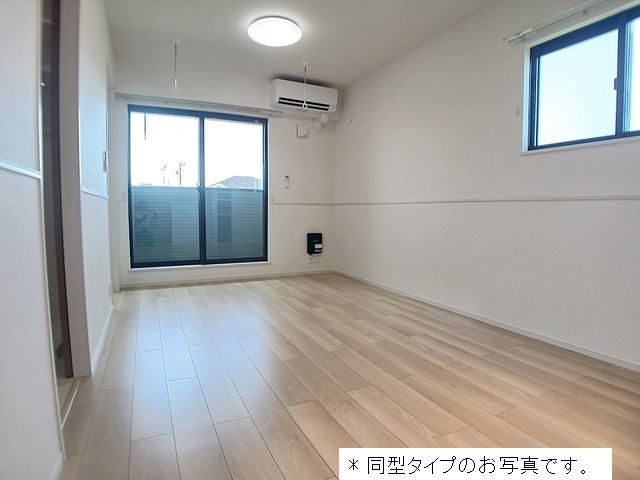 ルミエールの居間写真