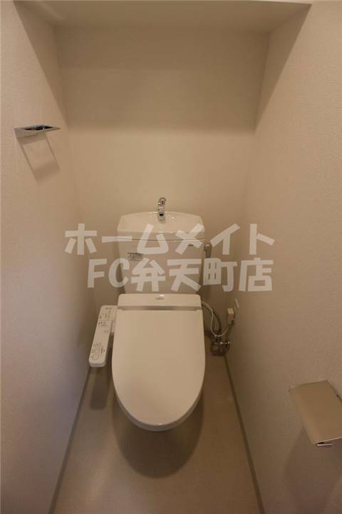 トイレ　ウォシュレット付きトイレ