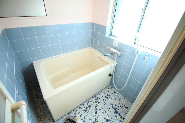 バス・シャワールーム　浴室乾燥機付き