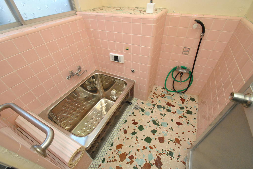 滑川町1丁目庭付戸建ての風呂写真