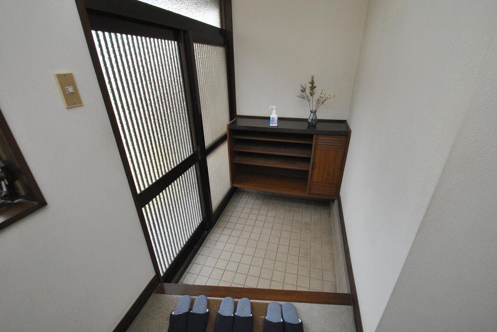 滑川町1丁目庭付戸建ての玄関写真