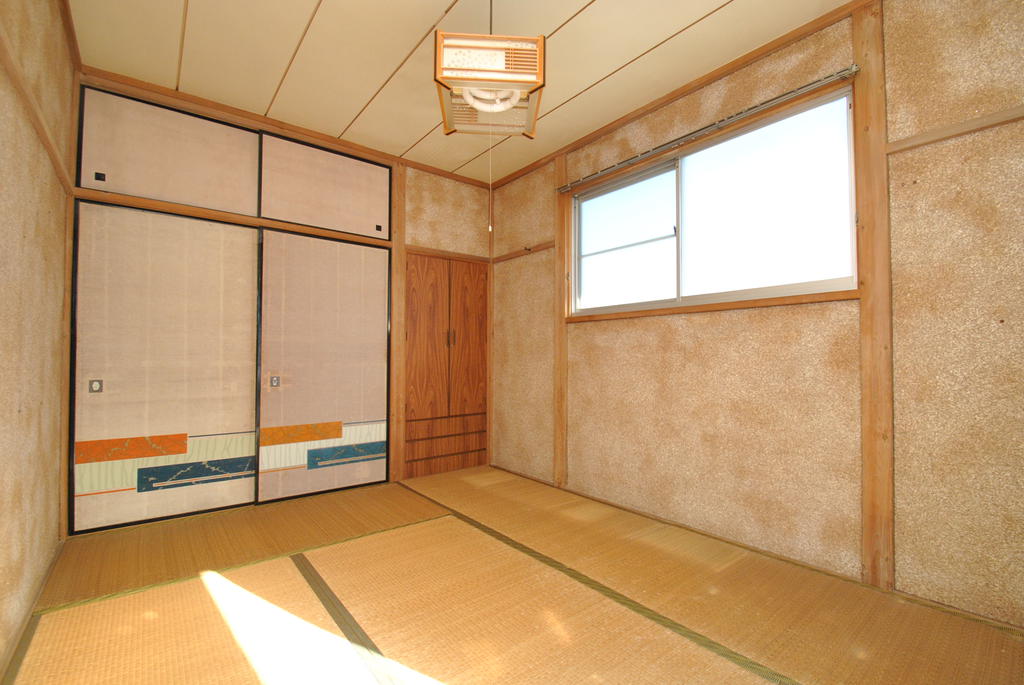 滑川町1丁目庭付戸建ての内装写真