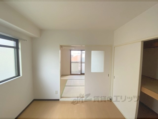 居室・リビング　洋室