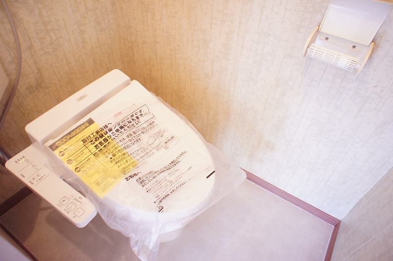 トイレ　洗濯機置き場