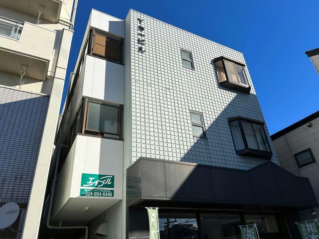 郡山市方八町のマンションの建物外観