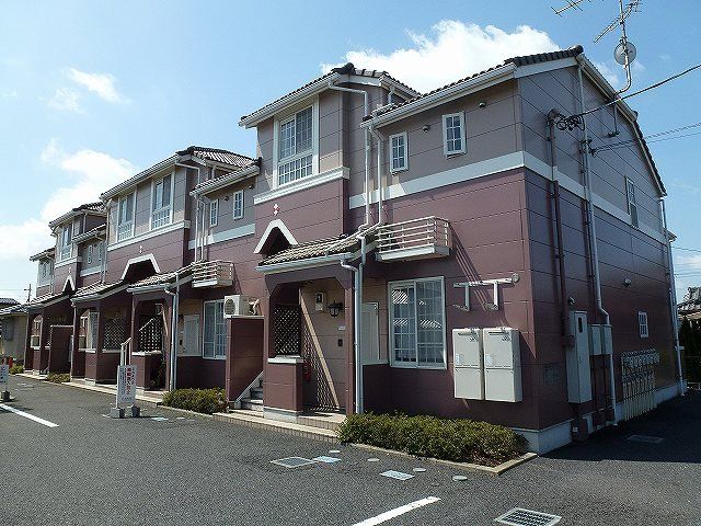 蓮田市大字川島のアパートの建物外観