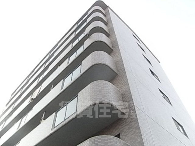 名古屋市熱田区六番のマンションの建物外観