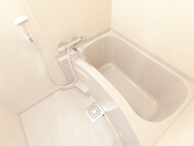 バス・シャワールーム　詳細は、RISUMO江坂本店→06-6155-7137まで♪