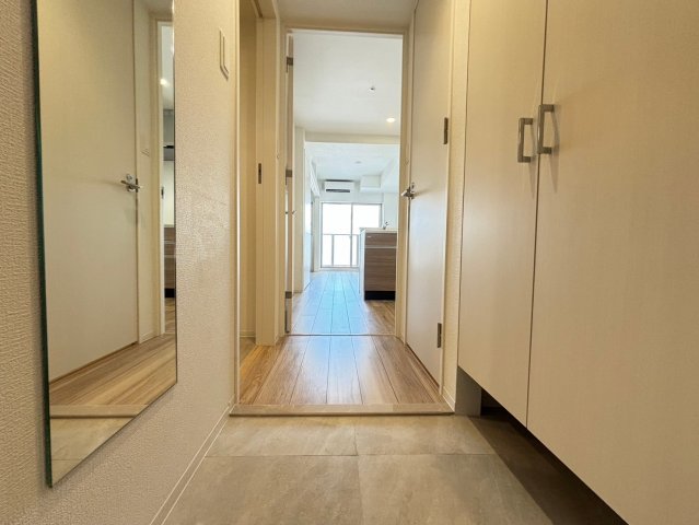 玄関　詳細は、RISUMO江坂本店までお問合せください♪