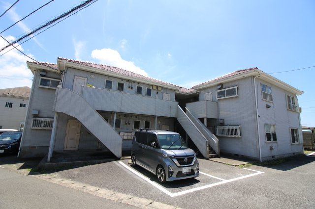 【スカイコーポ芦名の建物外観】