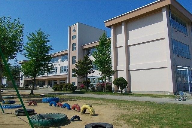 【シーダー天王Ａの小学校】