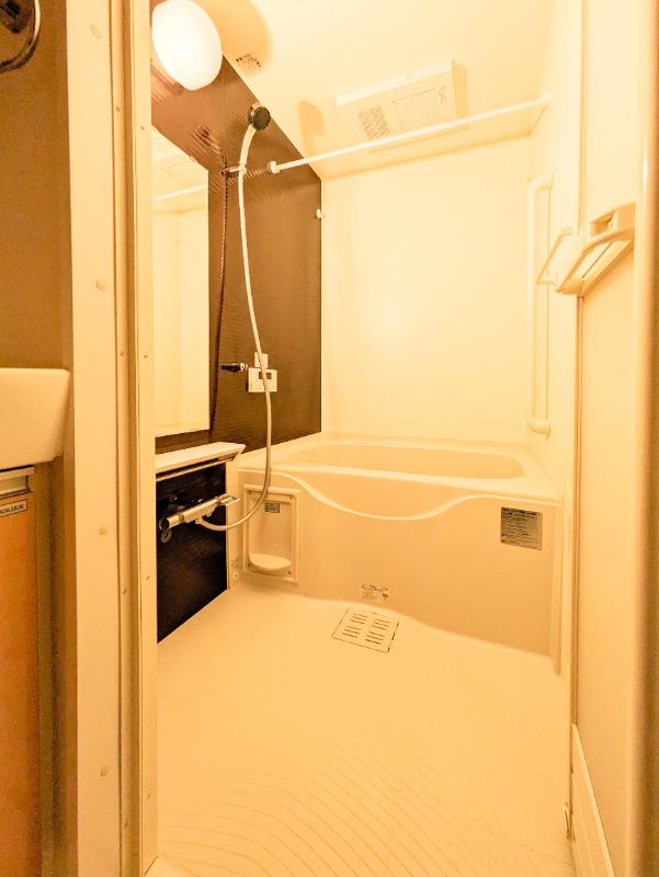 バス・シャワールーム　図面と現状に相違がある場合には現状を優先