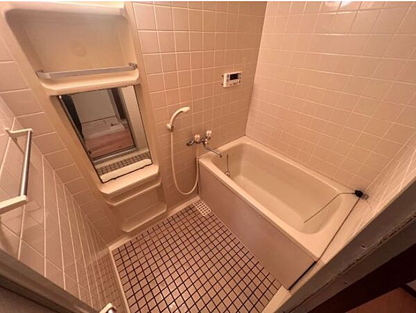 バス・シャワールーム　浴室　｜　１日の疲れを癒すバスルーム